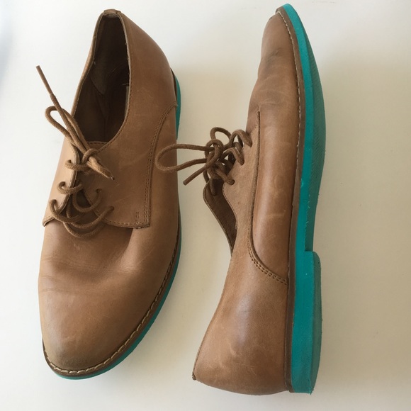 Steve Madden Casual Shoes Sz 7.5 • teal bottom - Picture 2 of 7